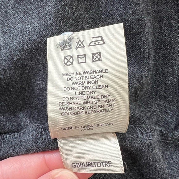 Burberry London Men's Cotton Long Sleeve Polo Shirt in Charcoal Grey, size L - Picture 9 of 10